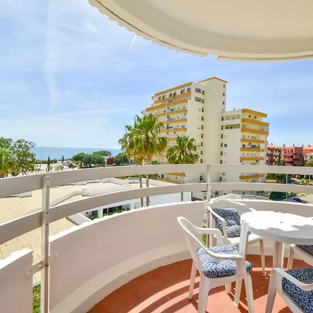 By Moje 波尔蒂芒